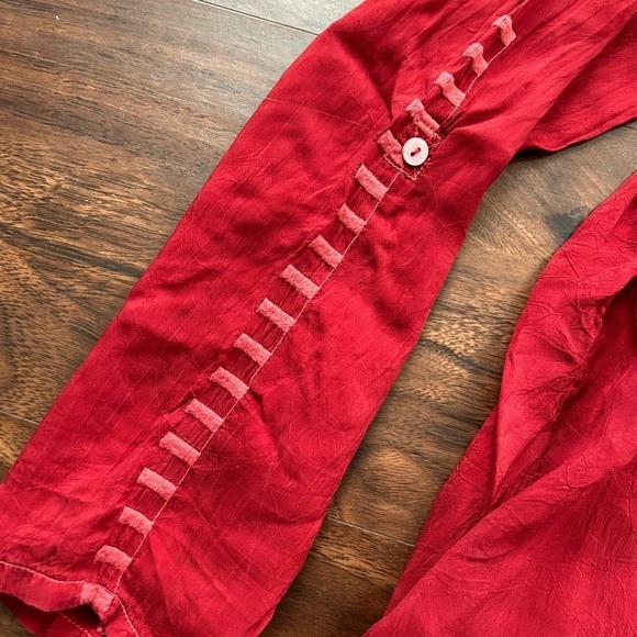 Johnny Was Rona Georgette Floral Embroidered Tunic 
Burgundy Red 
Size Small - Picture 4 of 16